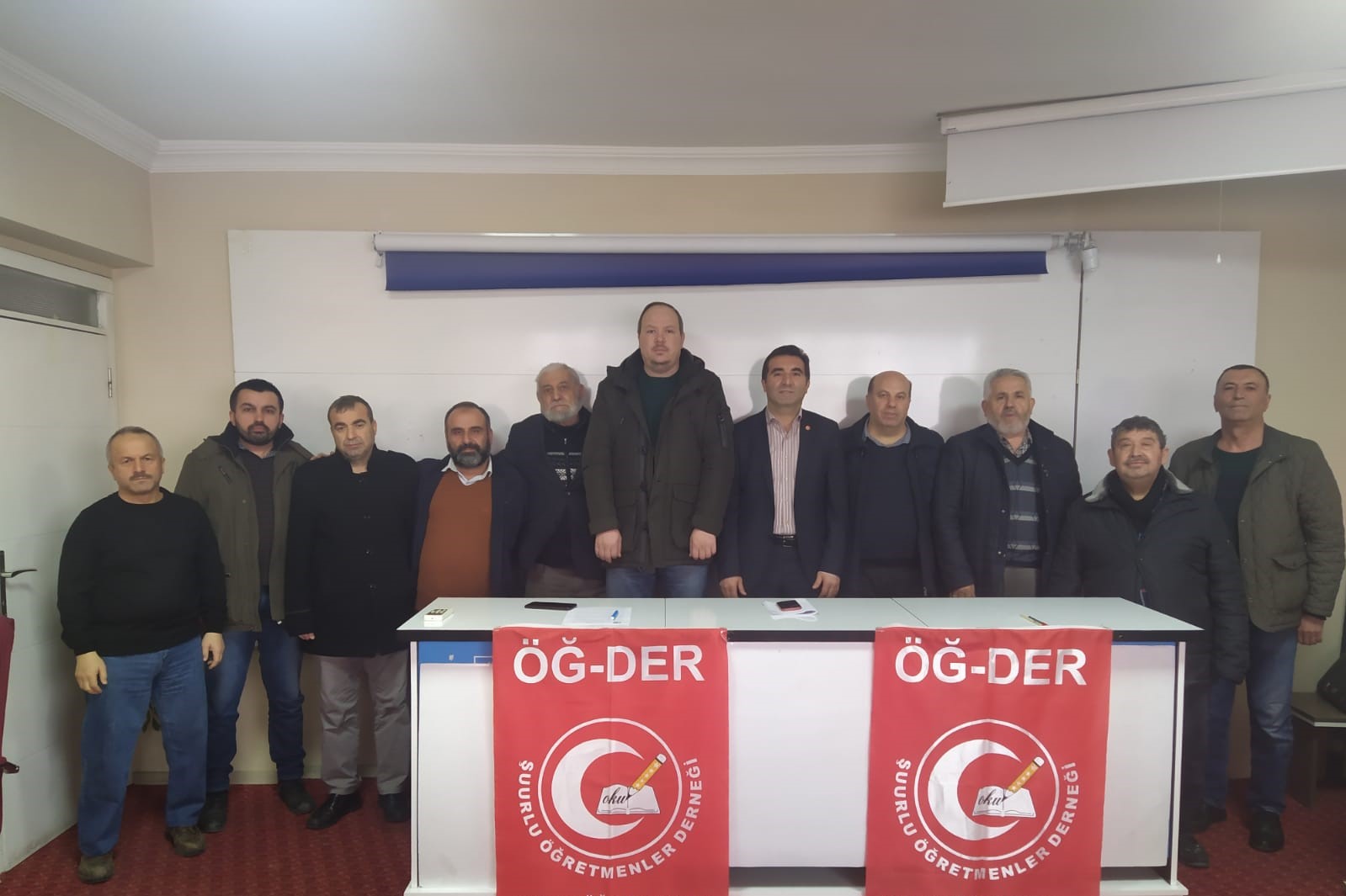 ÖĞ-DER BÖLGE TOPLANTISI UŞAKTA YAPILDI