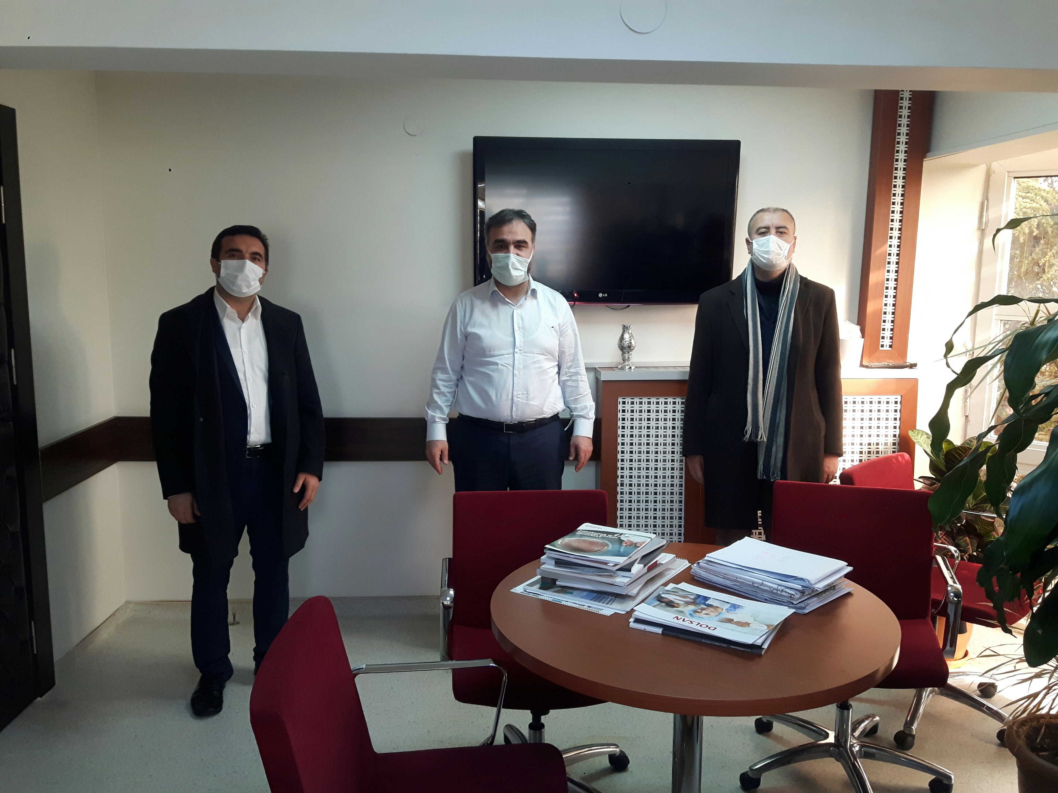 ÖĞ-DER YEŞİLAY'I ZİYARET ETTİ