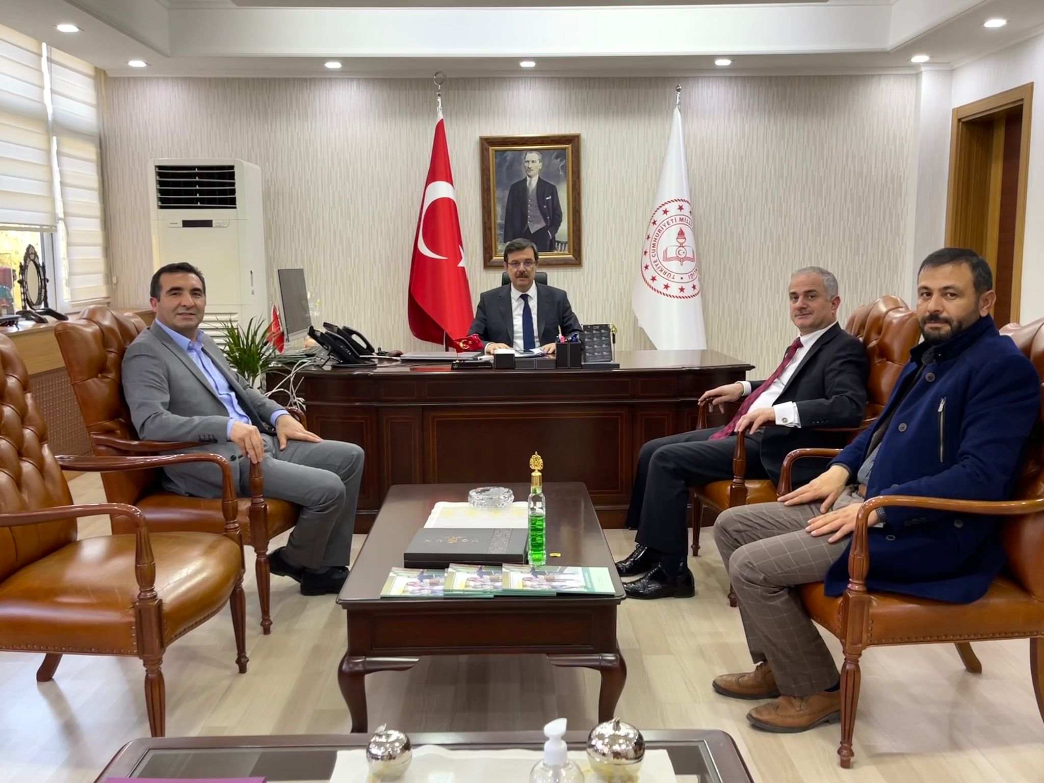 ÖĞ-DER HAYAT BOYU ÖĞRENME GENEL MÜDÜRLÜĞÜNÜ ZİYARET ETTİ